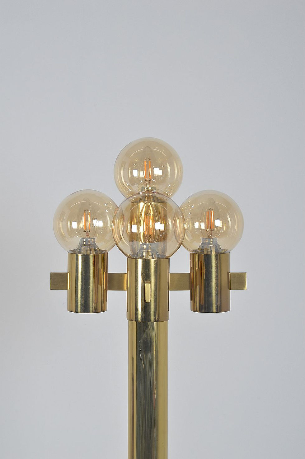 Thumbnail: Zweedse vloerlamp ontworpen door Hans-Agne Jakobsson, jaren '60