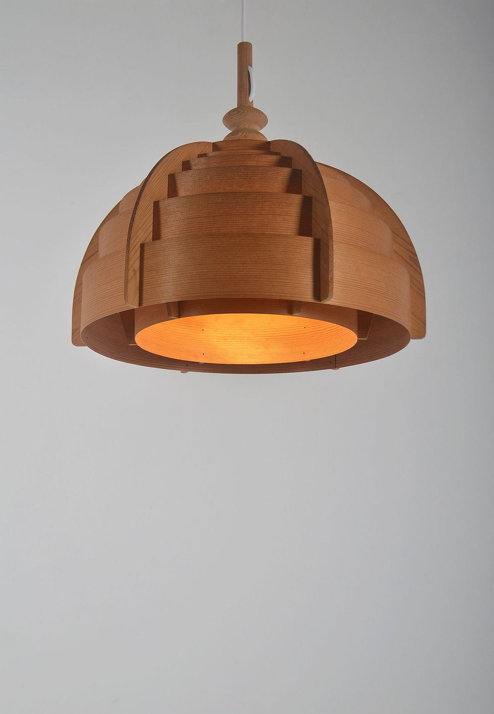 Thumbnail: Zweedse hanglamp ontworpen door Hans Agne Jakobsson, jaren '60
