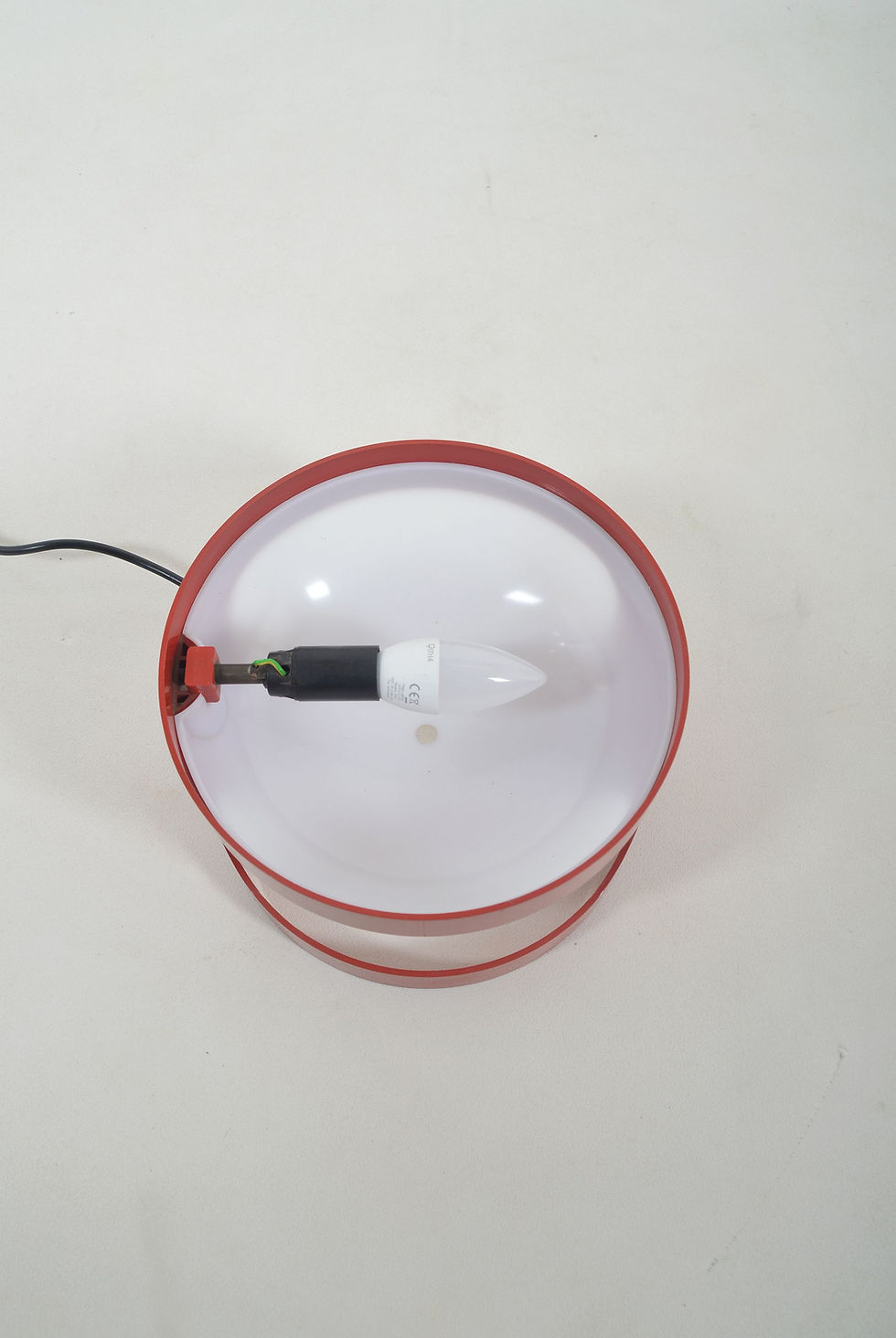 Thumbnail: Space Age tafellamp KD 28 ontworpen door Joe Colombo voor Kartell
