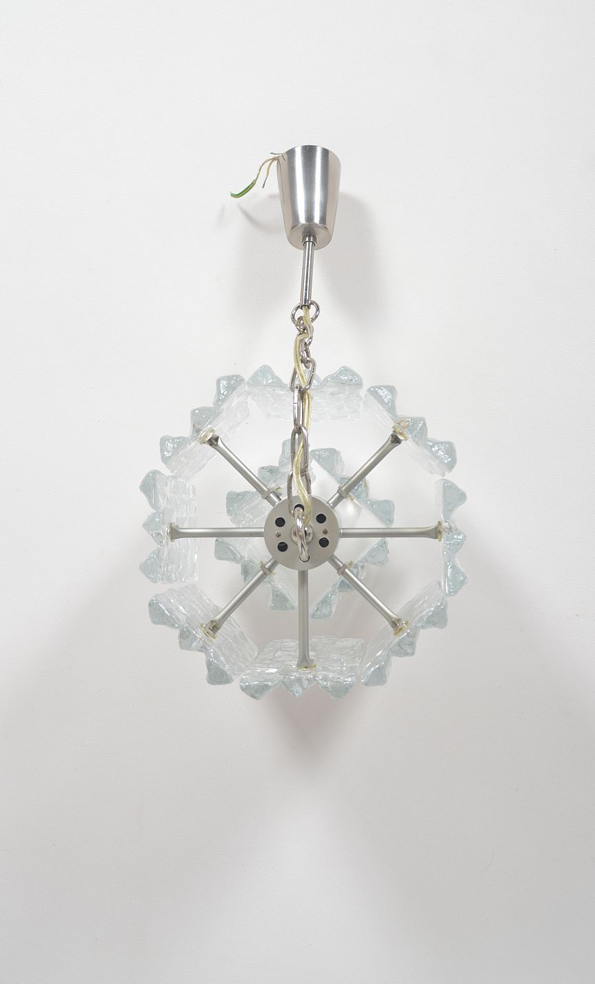 Mid century hanglamp met 'ijs glas' van Kalmar Franken, jaren '60