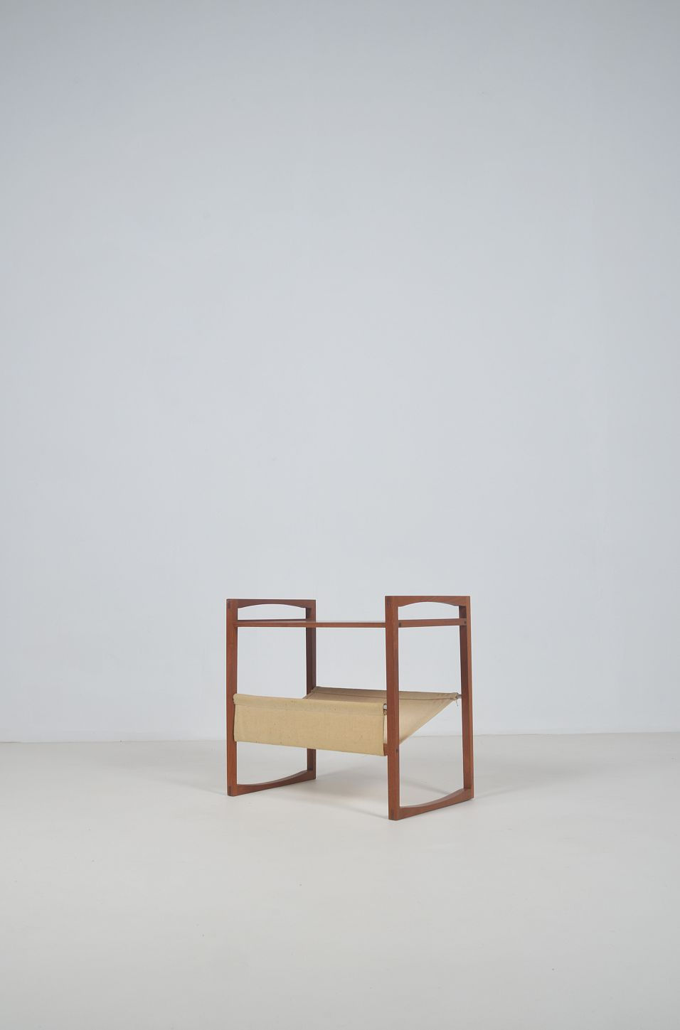 Thumbnail: Deense magazinehouder ontworpen door Kai Kristiansen, jaren '60