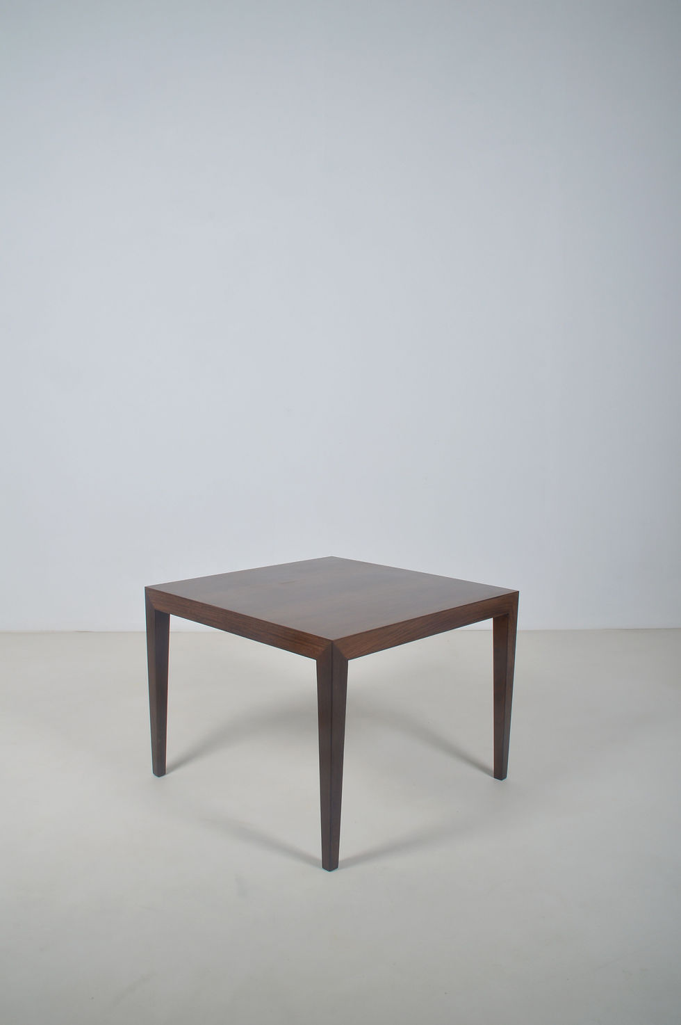 Thumbnail: Deense houten salontafel van Severin Hansen voor Haslev, jaren '60
