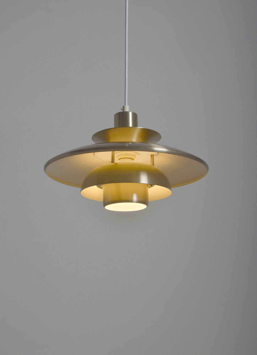 Deense hanglamp model 70.486 van Lyskaer Belysning, jaren '80