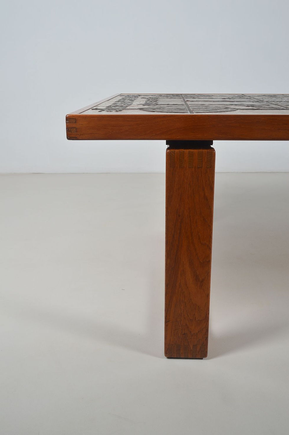 Thumbnail: Deense salontafel ontworpen door OX-Art voor Trioh, jaren '60