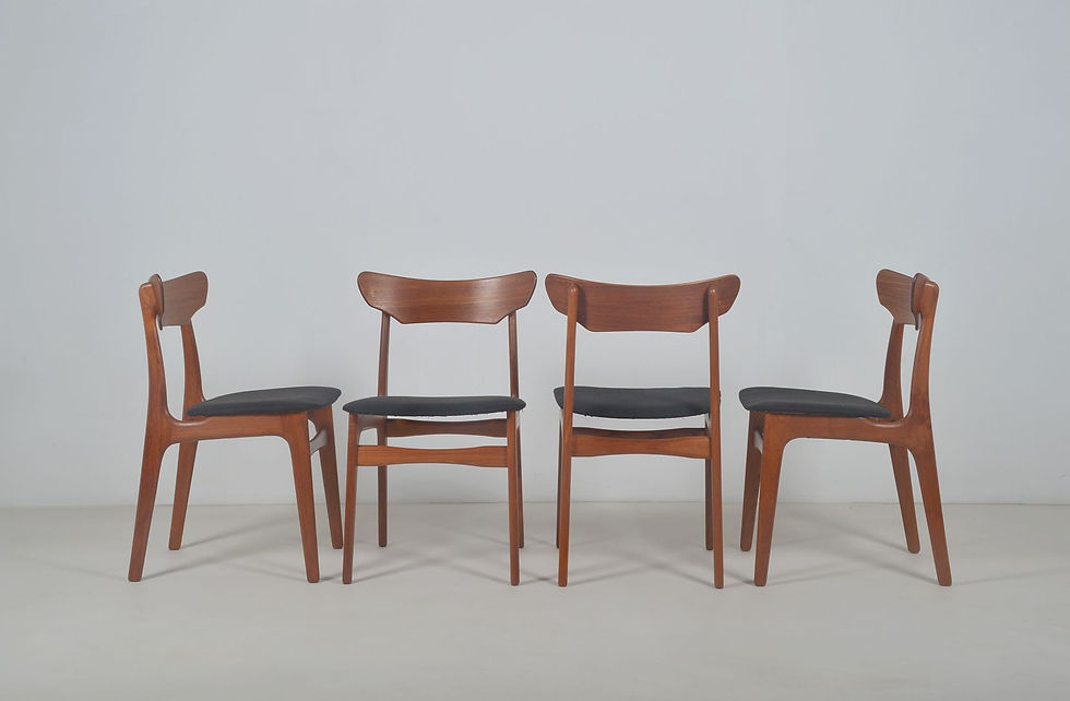 Thumbnail: Set Deense stoelen ontworpen door Schionning & Elgaard voor Randers, jaren '60