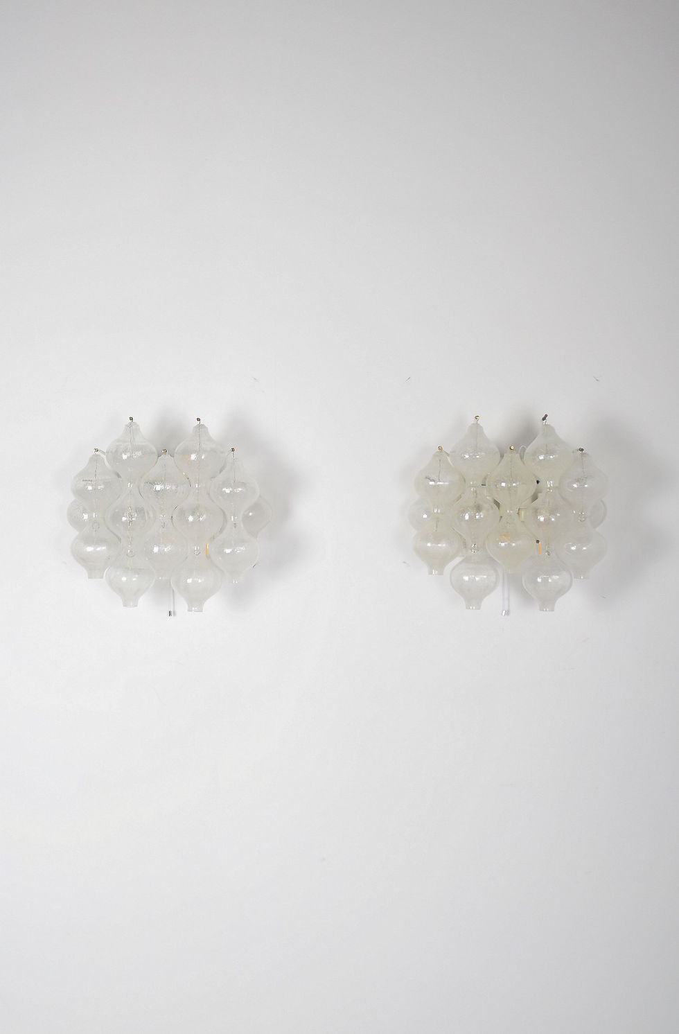 Thumbnail: Set Tulipan muurlampen van Kalmar Franken, jaren '60