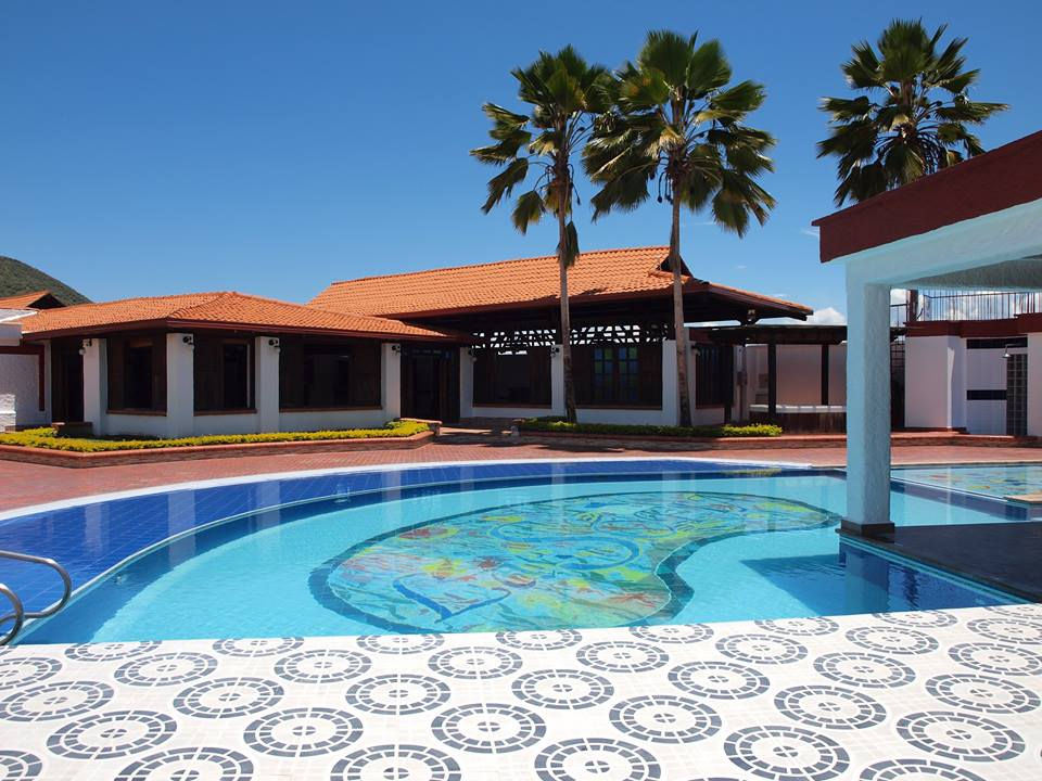 10377533_755160104564239_559442003129392