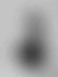 fotografia de menina a preto e branco