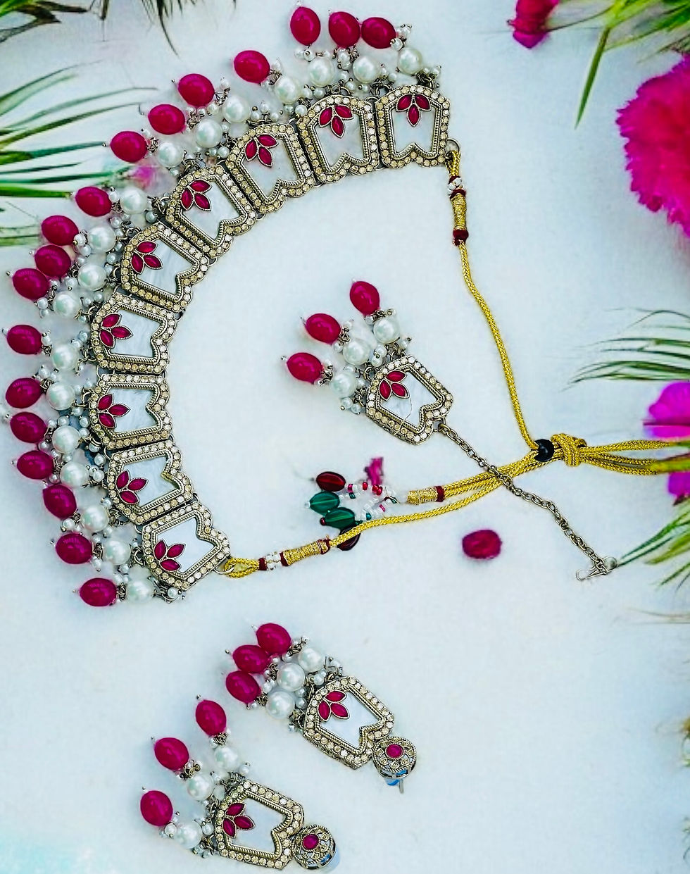 Thumbnail: Royal Mother Of Pearl Magenta Necklace Set