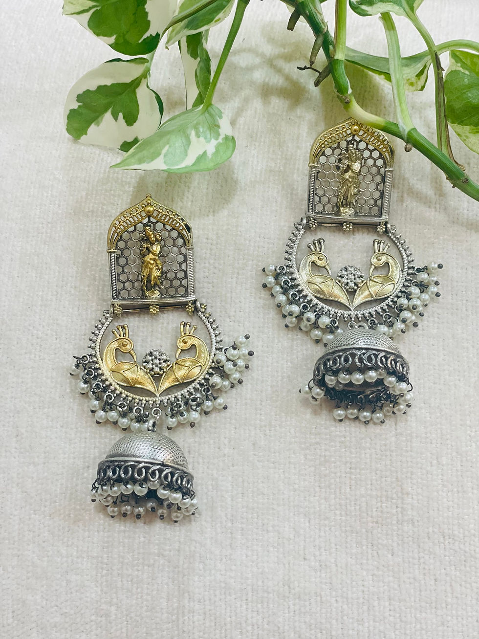 Thumbnail: Kanha Inspired Earring