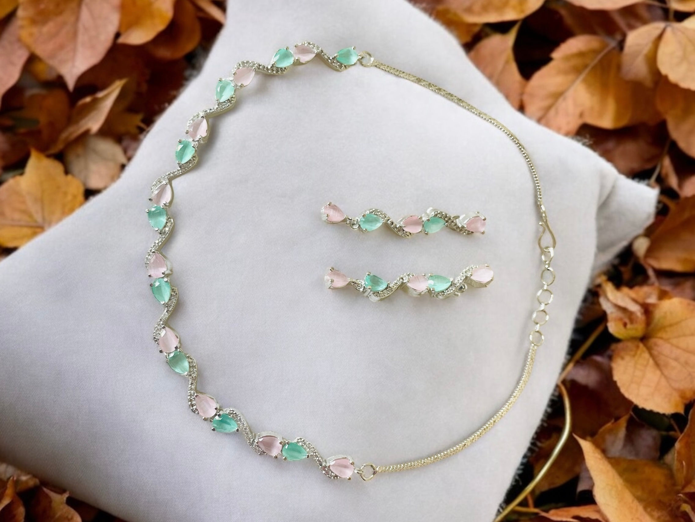 Ziva Mint Pink Necklace