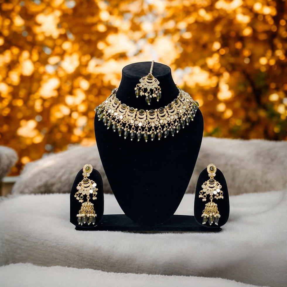 Thumbnail: Sana Mehndi Mirror Necklace Set