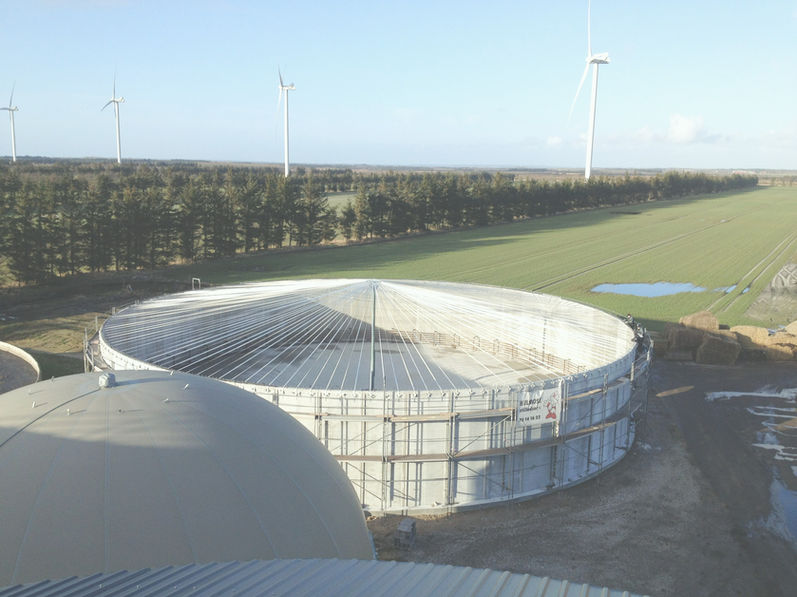 Betontank armering af membran_edited.jpg