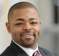 Maurice R..png