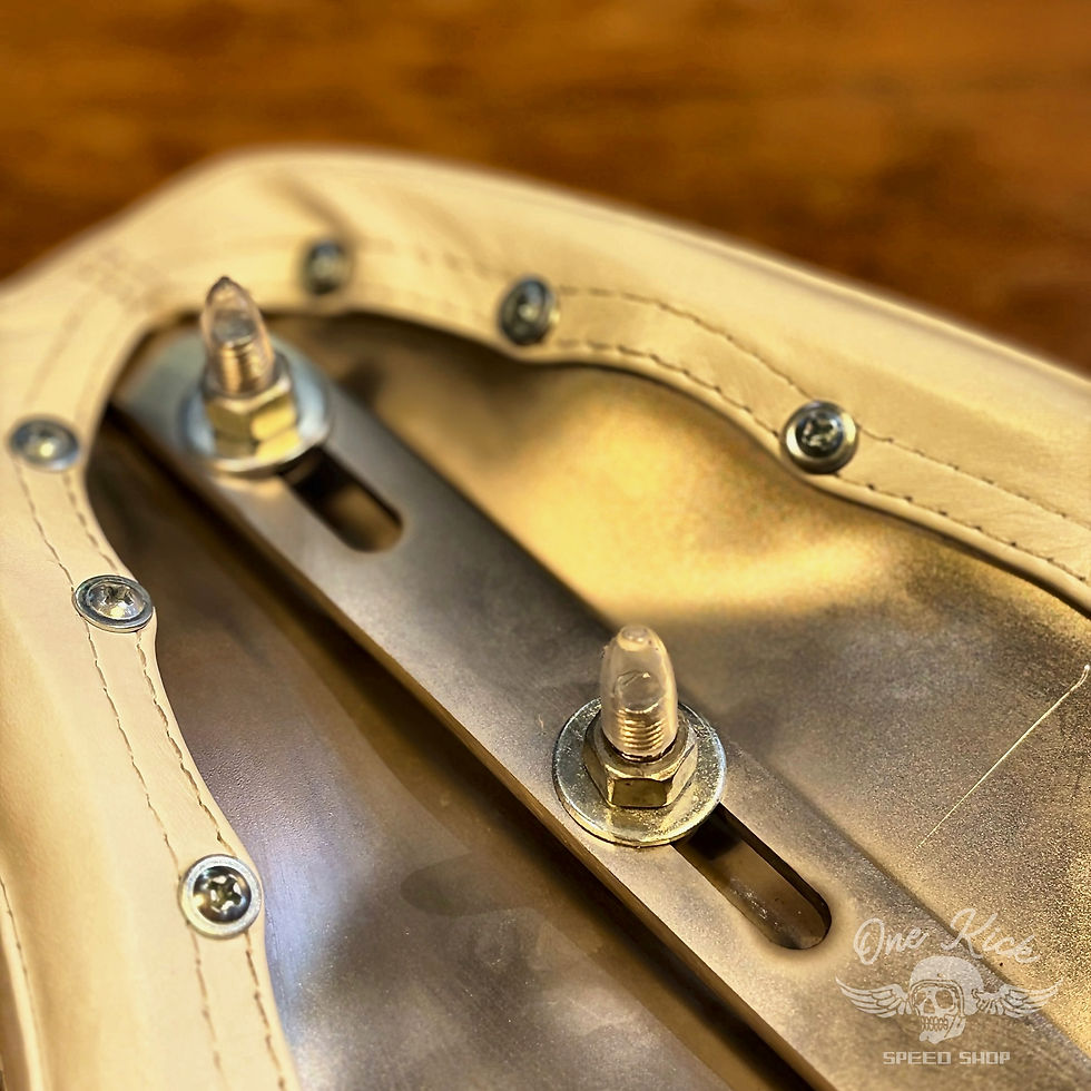 Thumbnail: Bates Style - Solo Seat - White