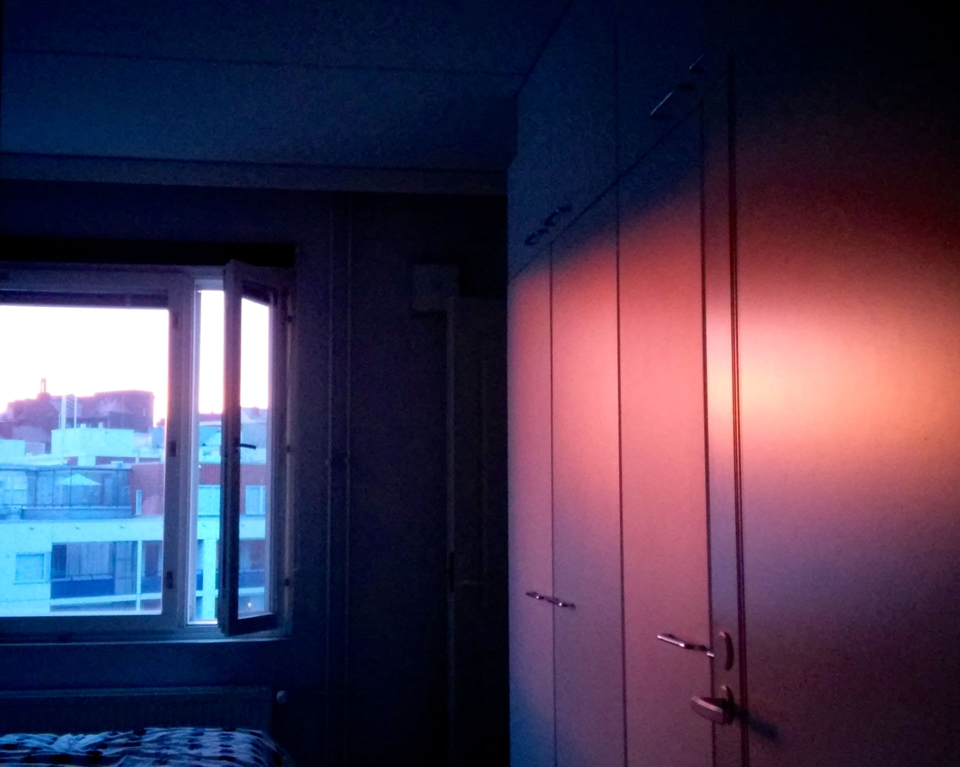 North-facing hours of sunset