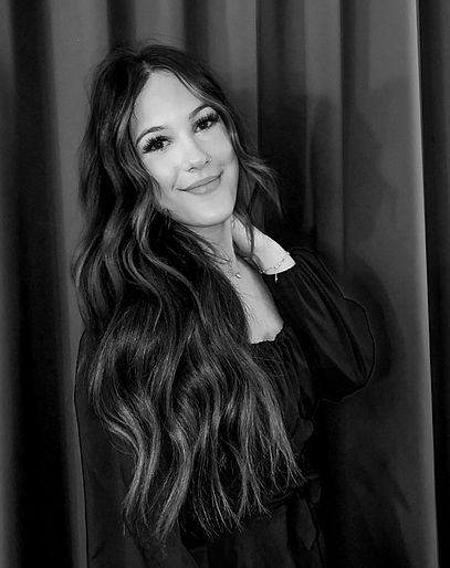 touch-ups-salon_hair-stylist-1080x1440_kaeleigh_bw.jpg