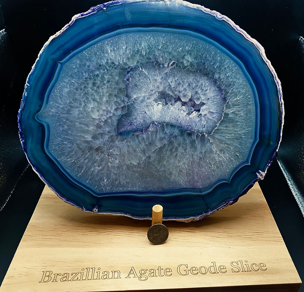 Thumbnail: Brazilian Agate Geode Slice