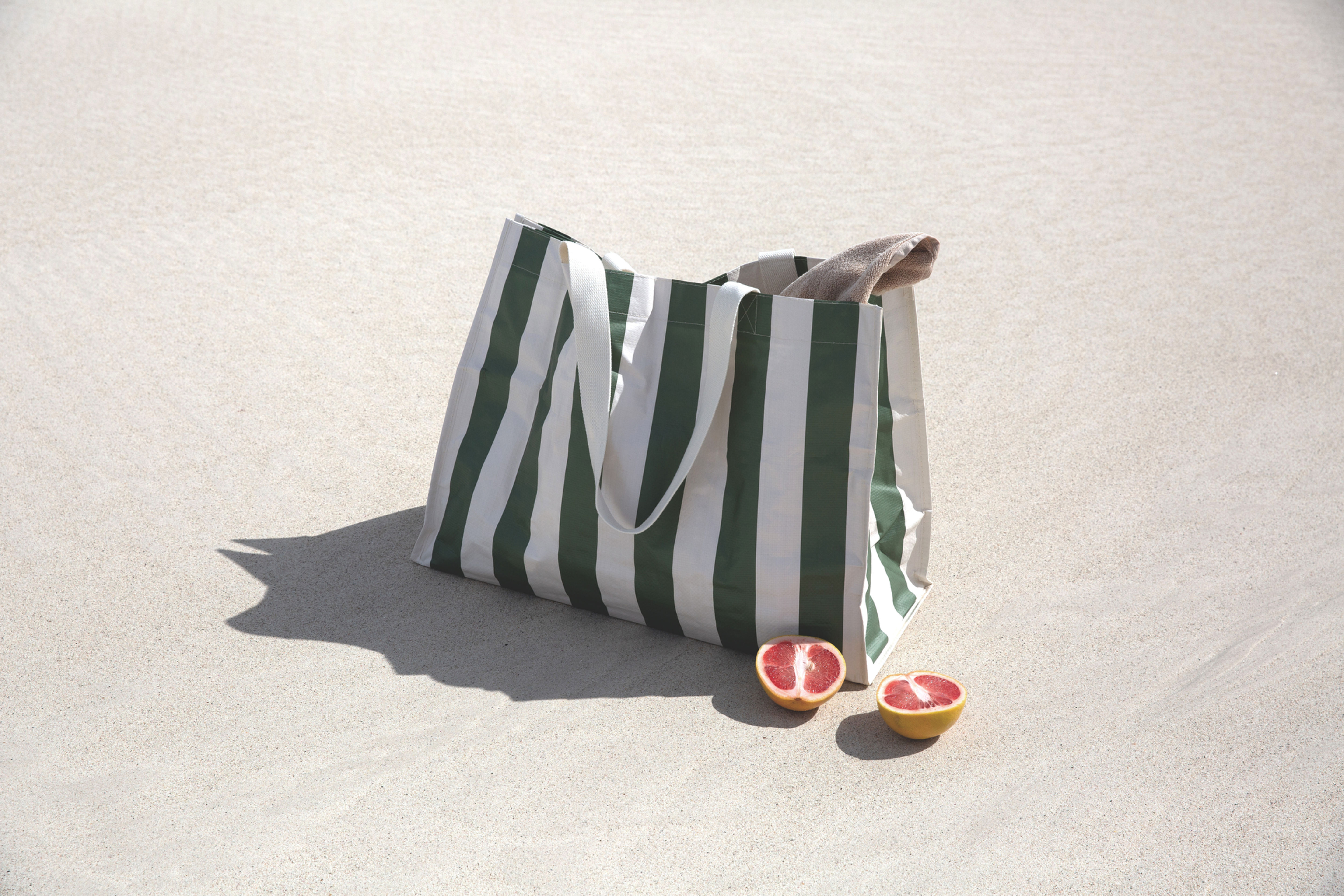 sunnylife | Vacay Olive Carryall Beach Bag