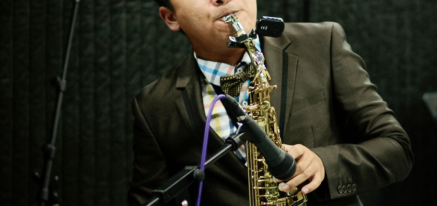 Velvelt JazzBand Duo - Archie Lacorte PHOTO.jpg