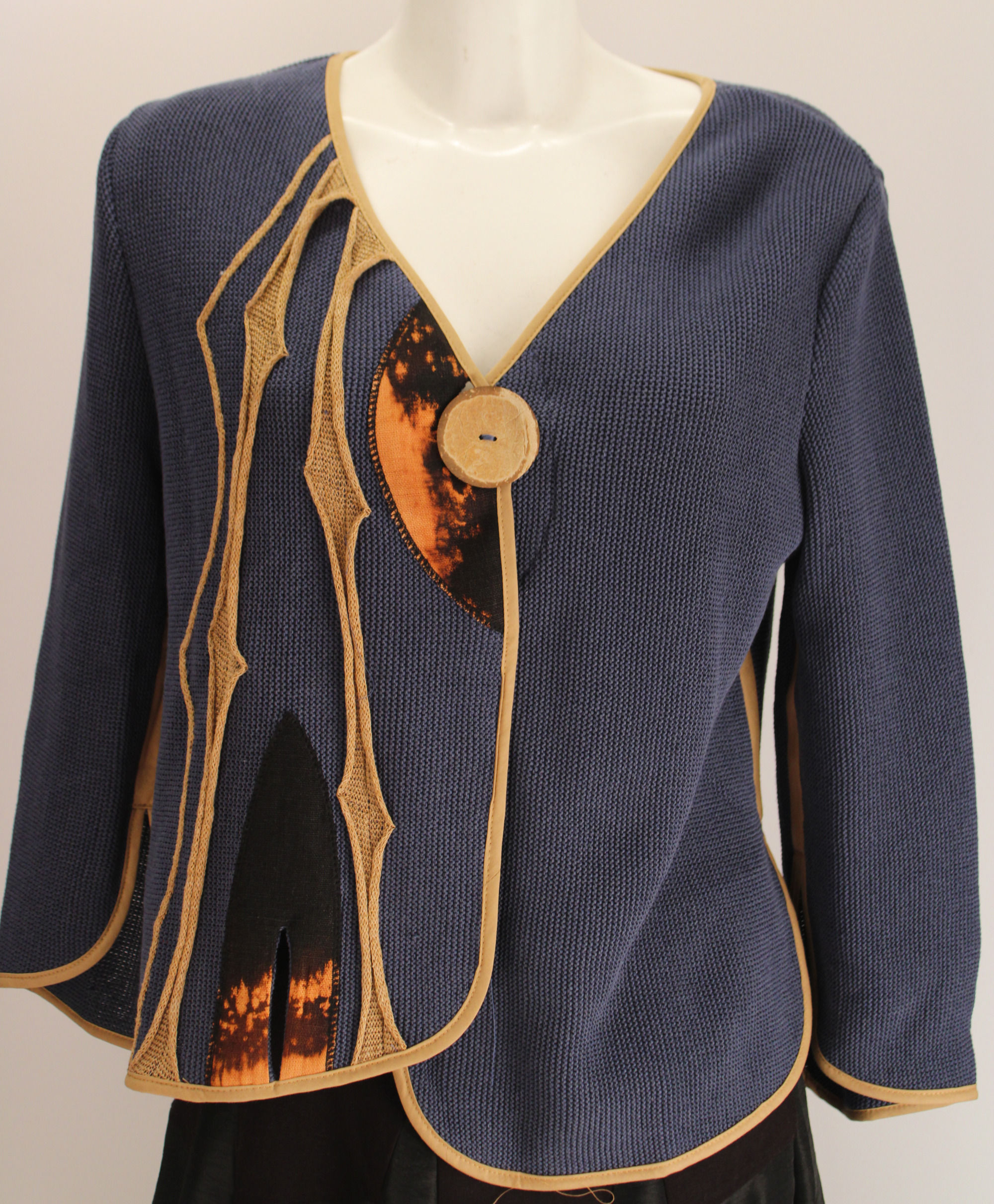 Modell 21 Jacke asymetrischer Schnitt