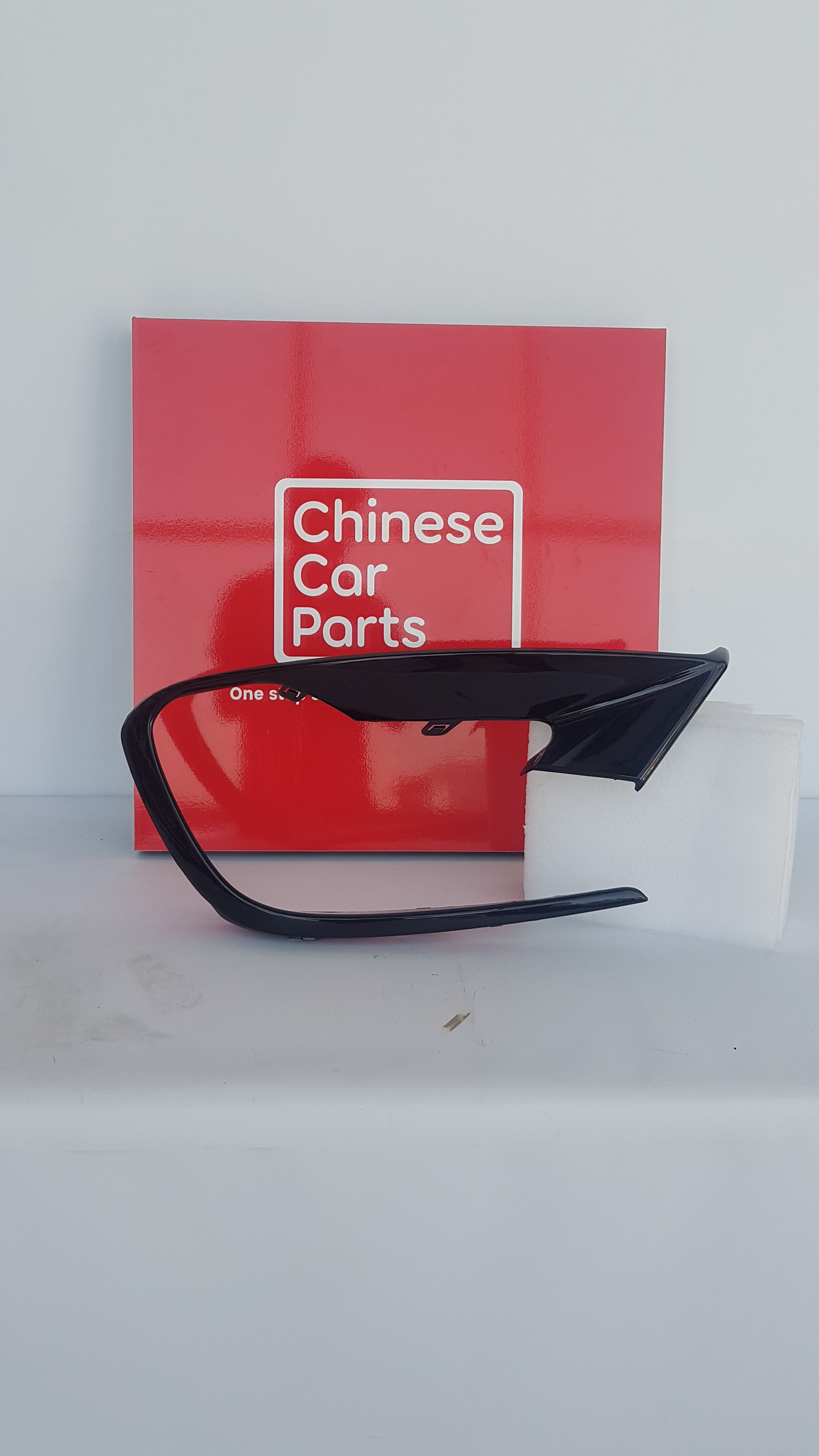 BYD HAN EV Front Bumper Right Crome