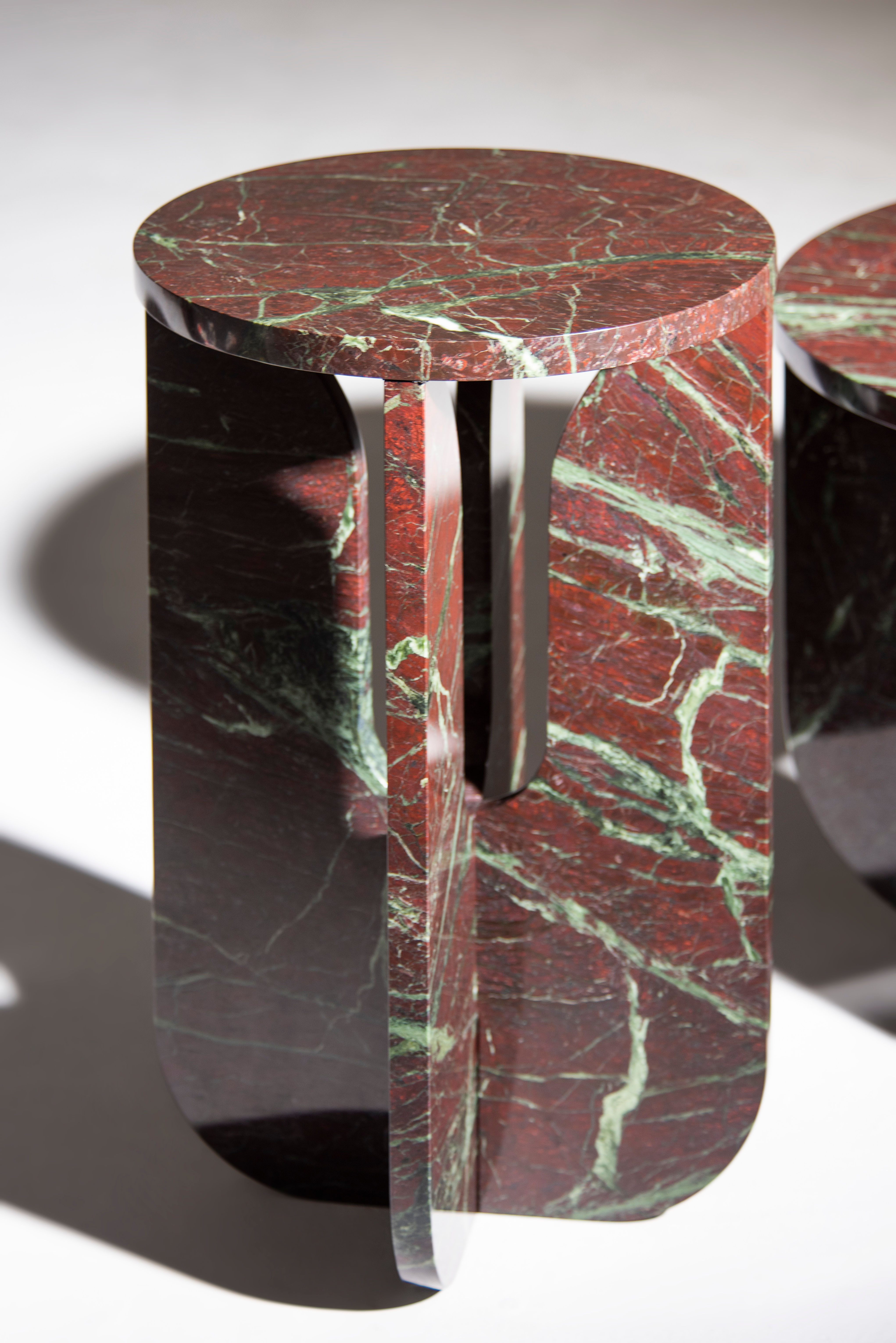 Mesa Lateral Quartz /Quartz Side Table