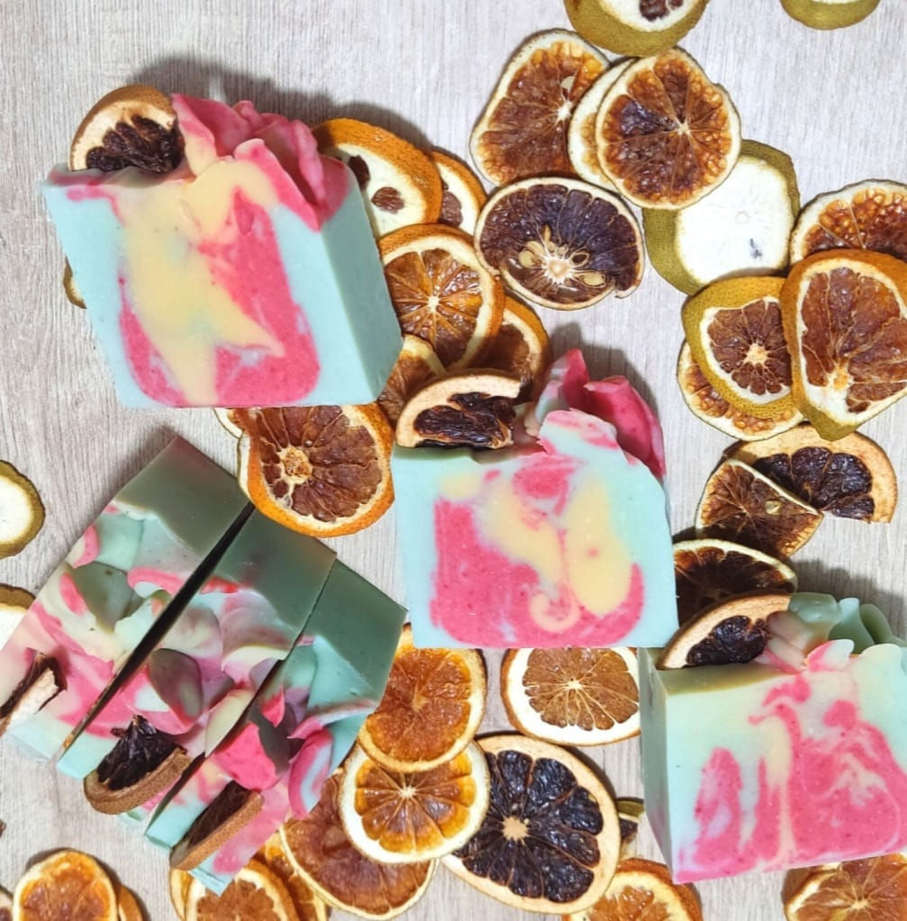 Frutos Exóticos - Jabón natural artesanal 130 gr