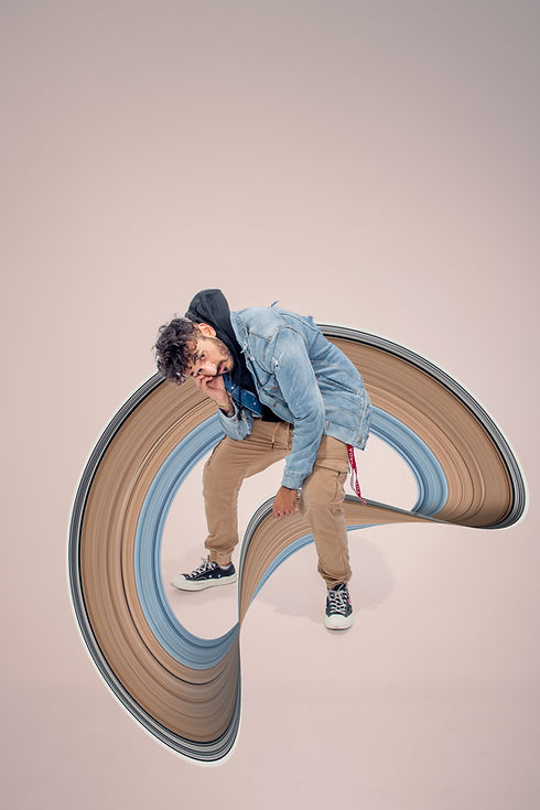 karim bent pxiel stretch2.jpg