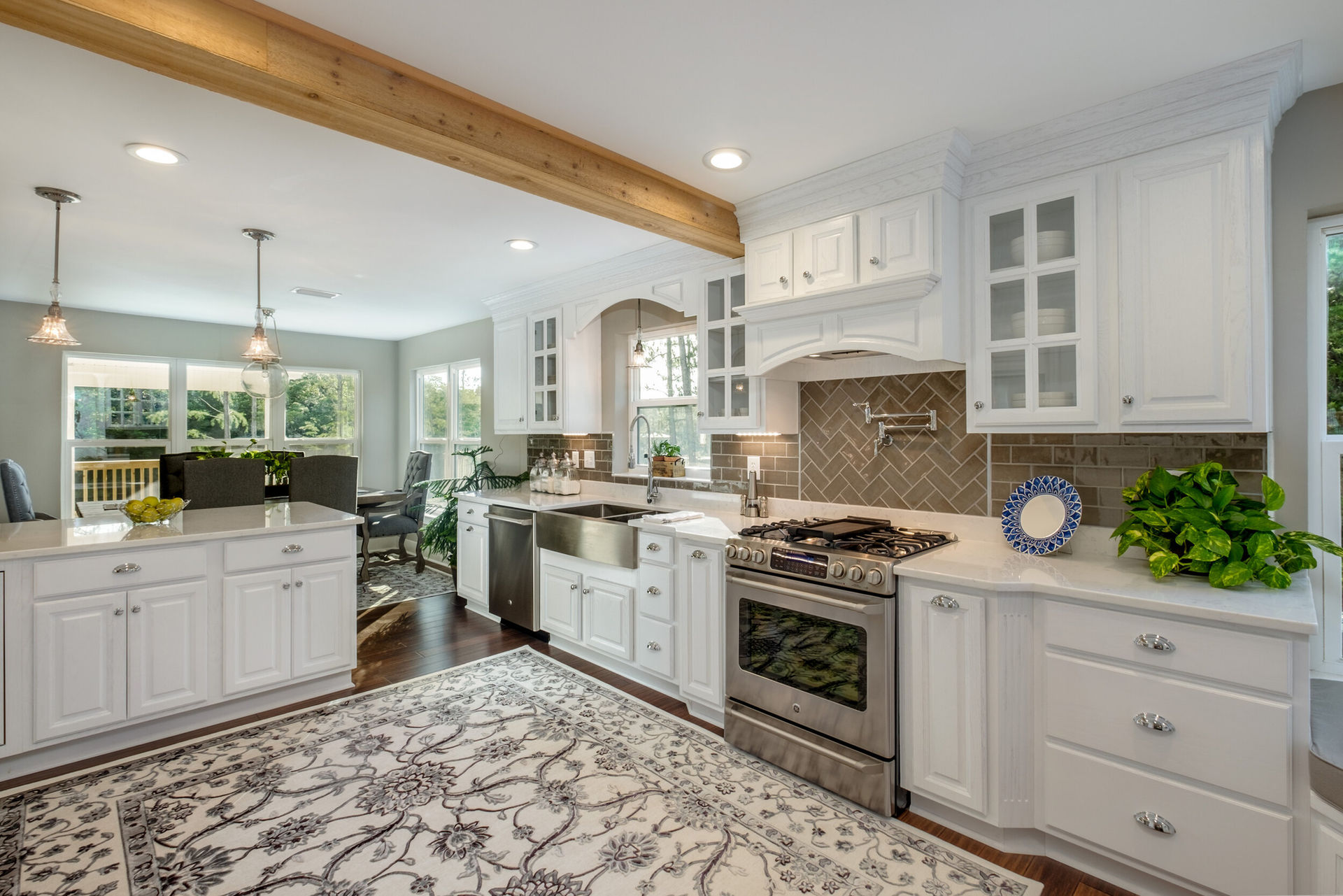 Kitchen Photo