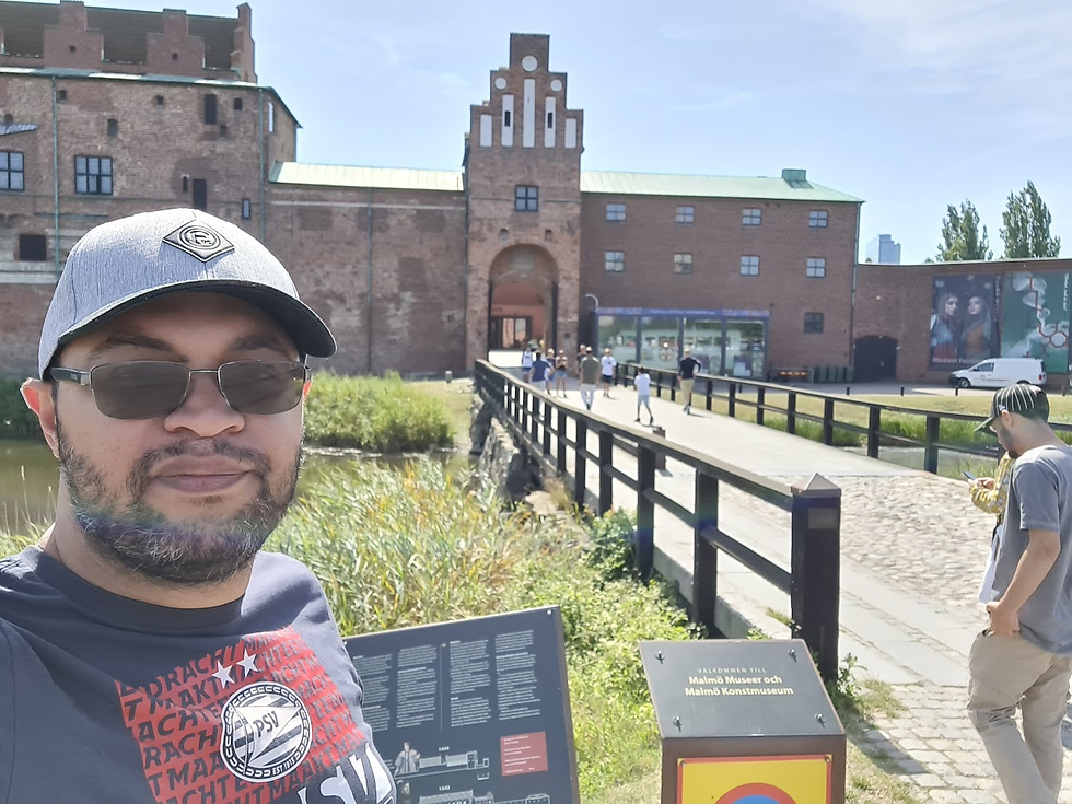 Castelo de Malmö ao fundo