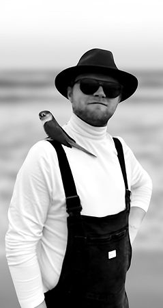 KIRK SCULLY ( and GOODY )_edited.jpg