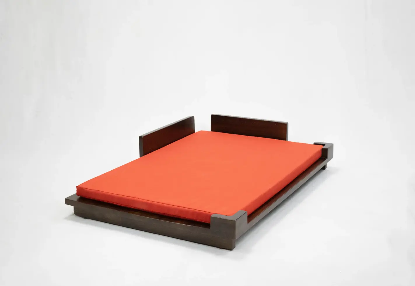Barkly dog bed XL with cushion