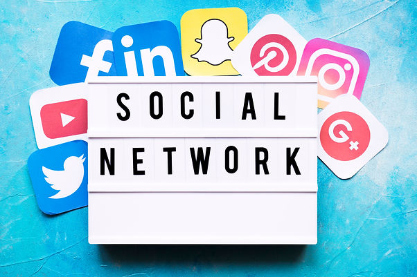 social-network-text-with-networking-appl