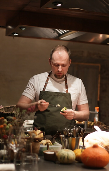 Rectangle 12 (2)_edited.png