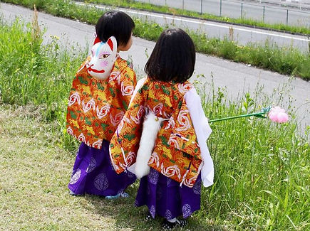きつね稚児行列 専養寺.jpg