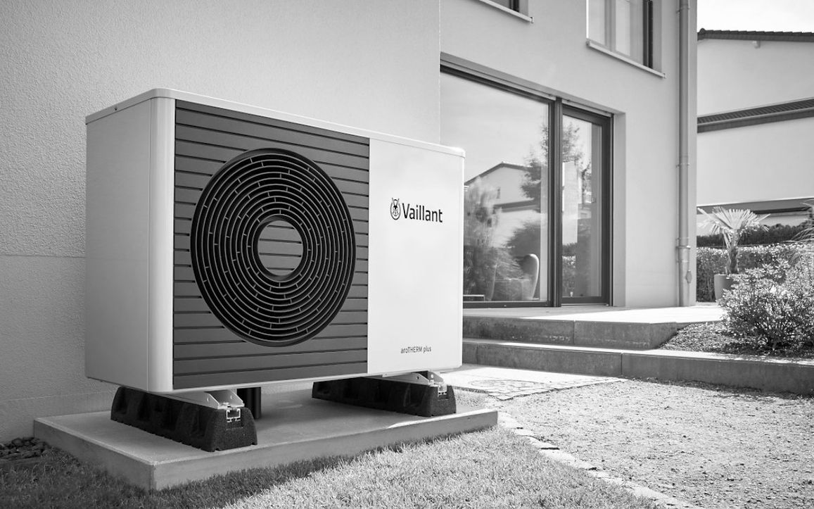 Vaillant-aroTHERM-1-1_edited.jpg