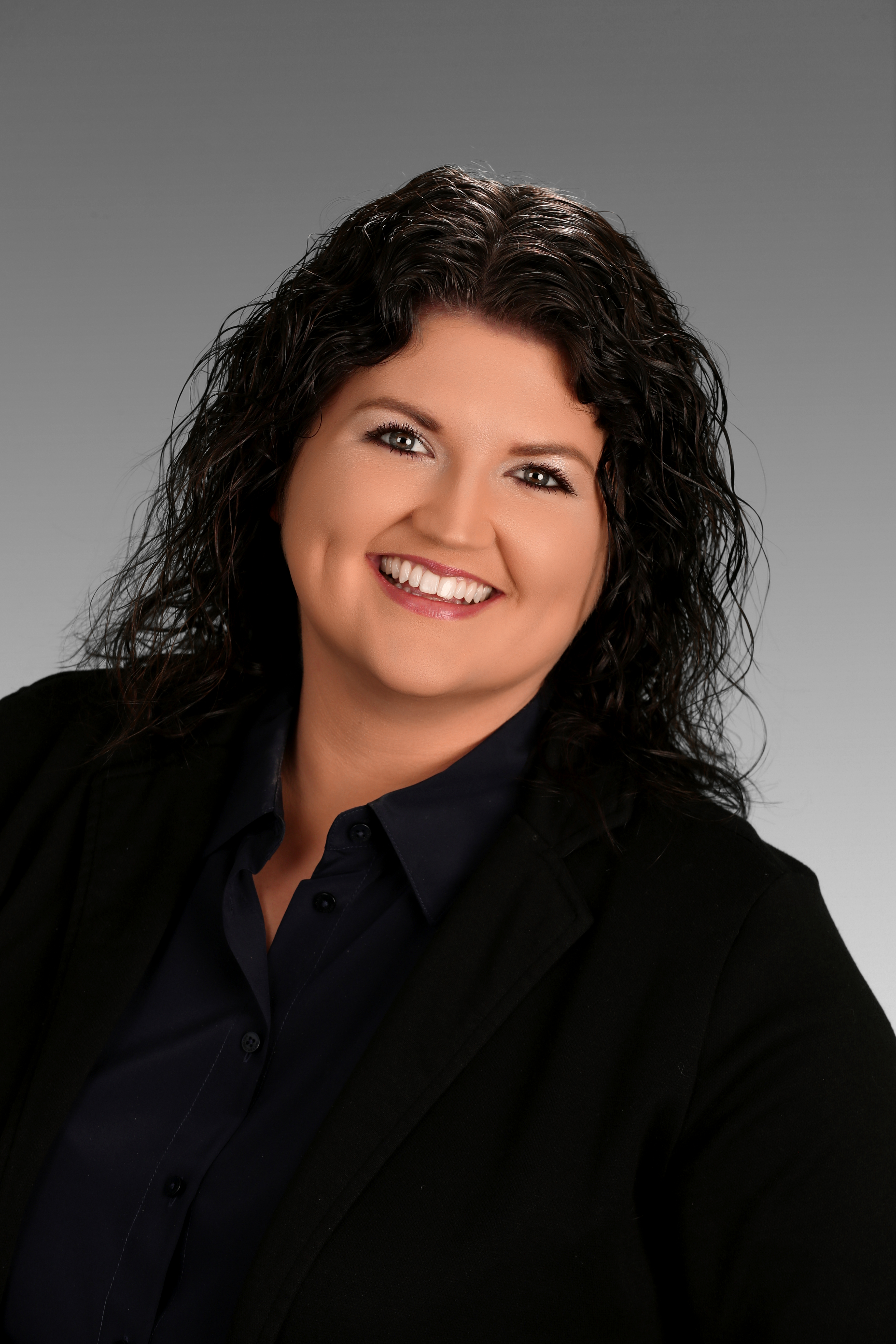 Miranda A71I4814-Retouched Gray.jpg