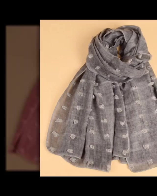 Thumbnail: Maryam's Diamond Style Cotton Linen Tassels Hijab