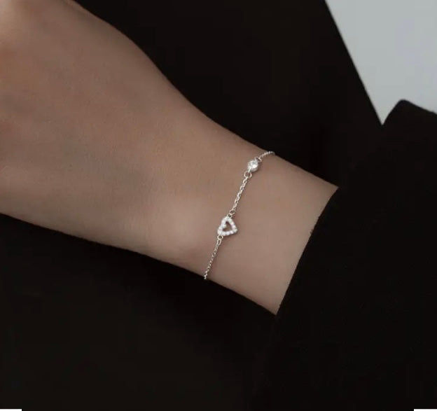 Thumbnail: Maryam’s Essential Exquisite 925 Sterling Silver Heart Thin Cubic Gems Bracelet