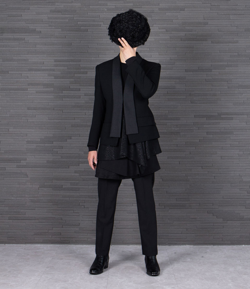 Asymmetric, unbalanced, layered and flowing black set no.25