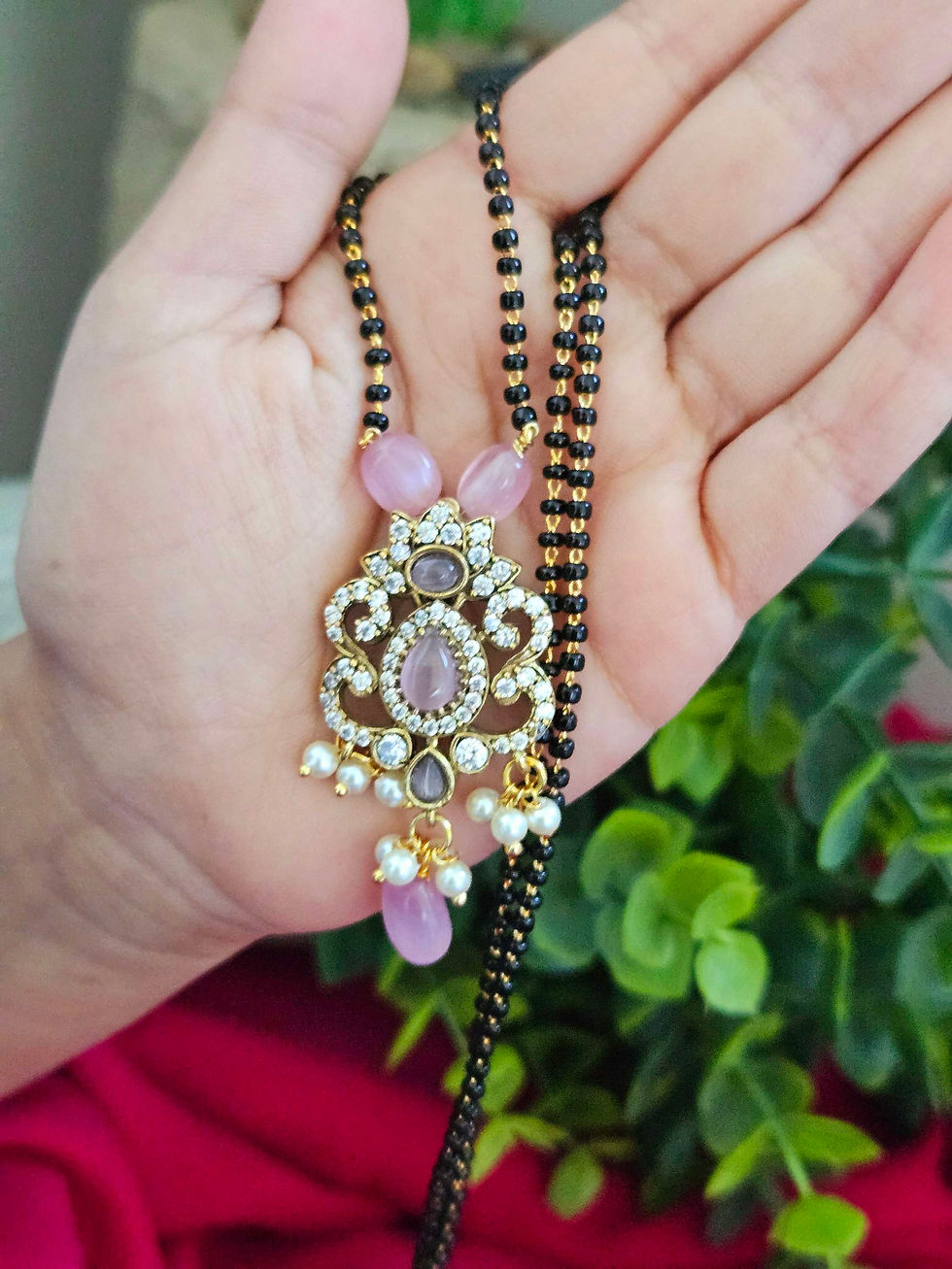 Thumbnail: Singles line blackbeads with detachable pendent 