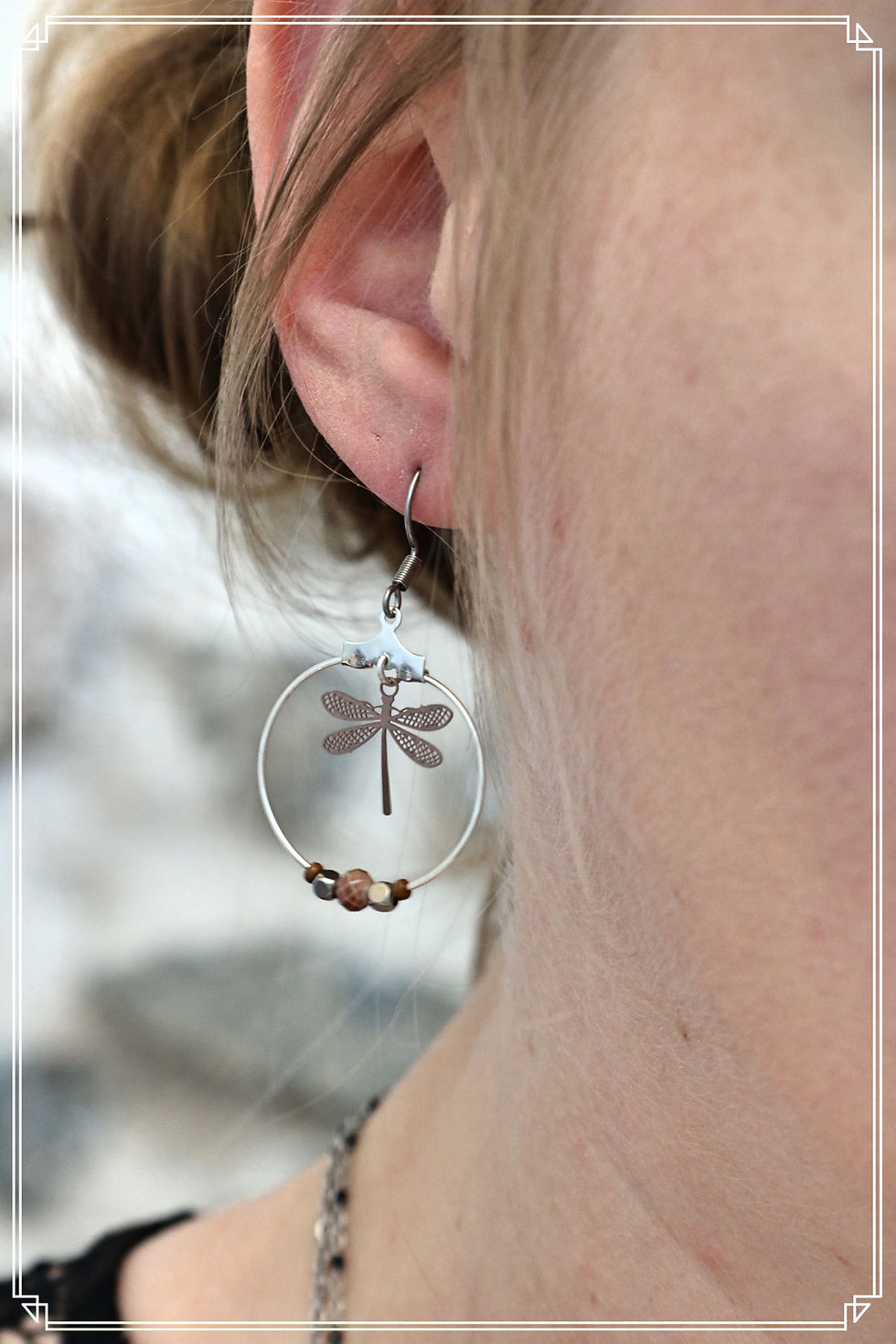 Miniature : Boucles d'oreilles créoles libellule filigranes marrons attache acier inoxydable