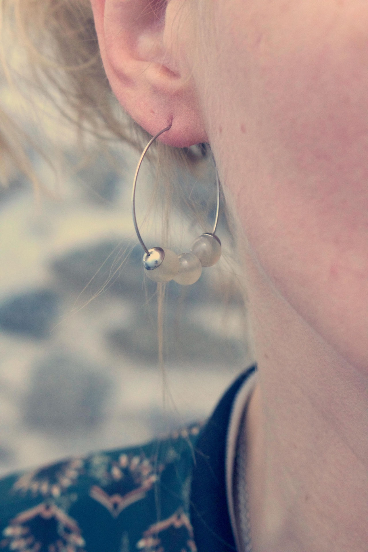 Grandes créoles Jali Pierre de Lune acier inoxydable fait main pierres naturelle