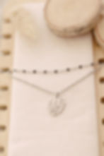 Article : Collier double feuille monstera acier inoxydable réglable fait main