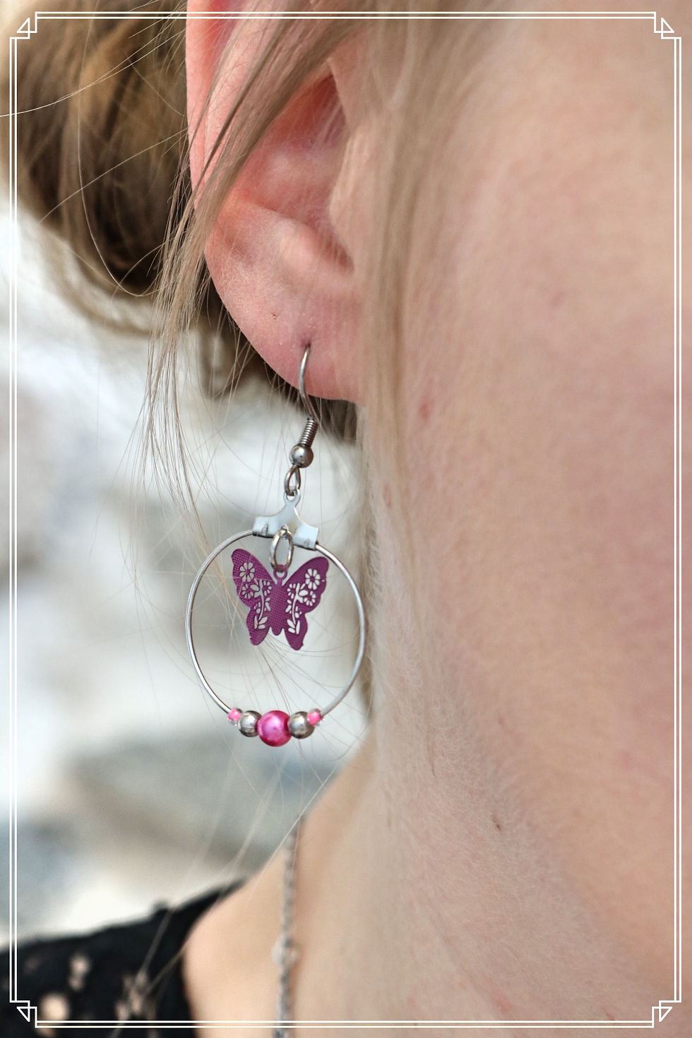 Miniature : Boucles d'oreilles créoles papillons filigranes roses attaches acier inox