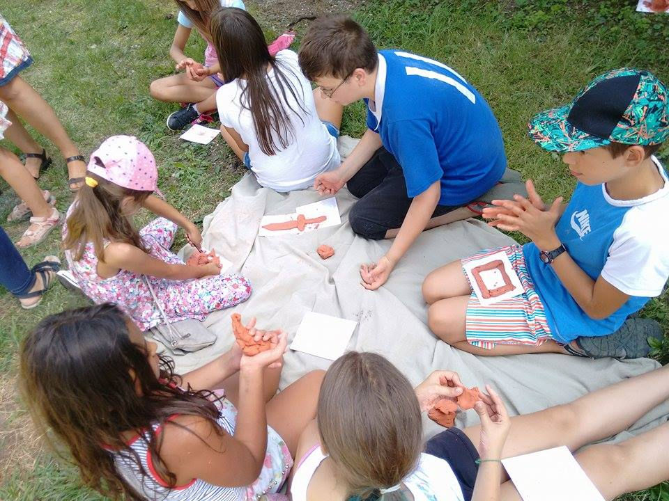 Atelier de modelaj în lut