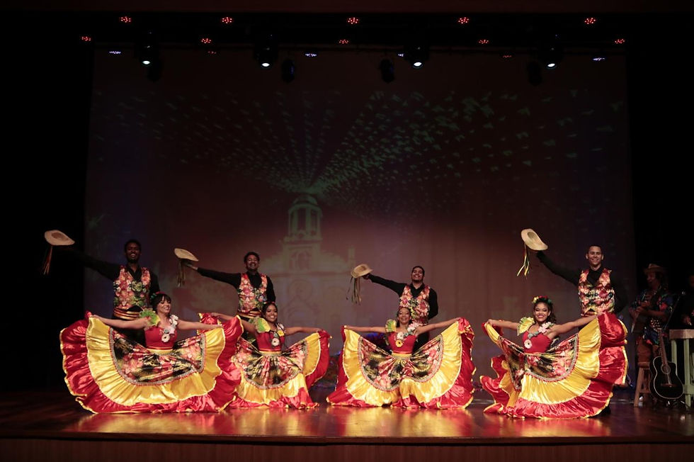 Grupo_de_dança_Flor_da_Terra2