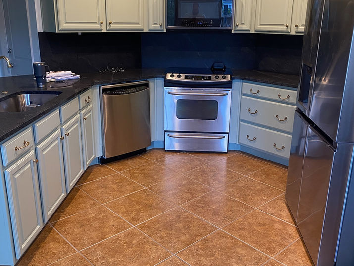 Painting Kitchen Cabinets White After 4