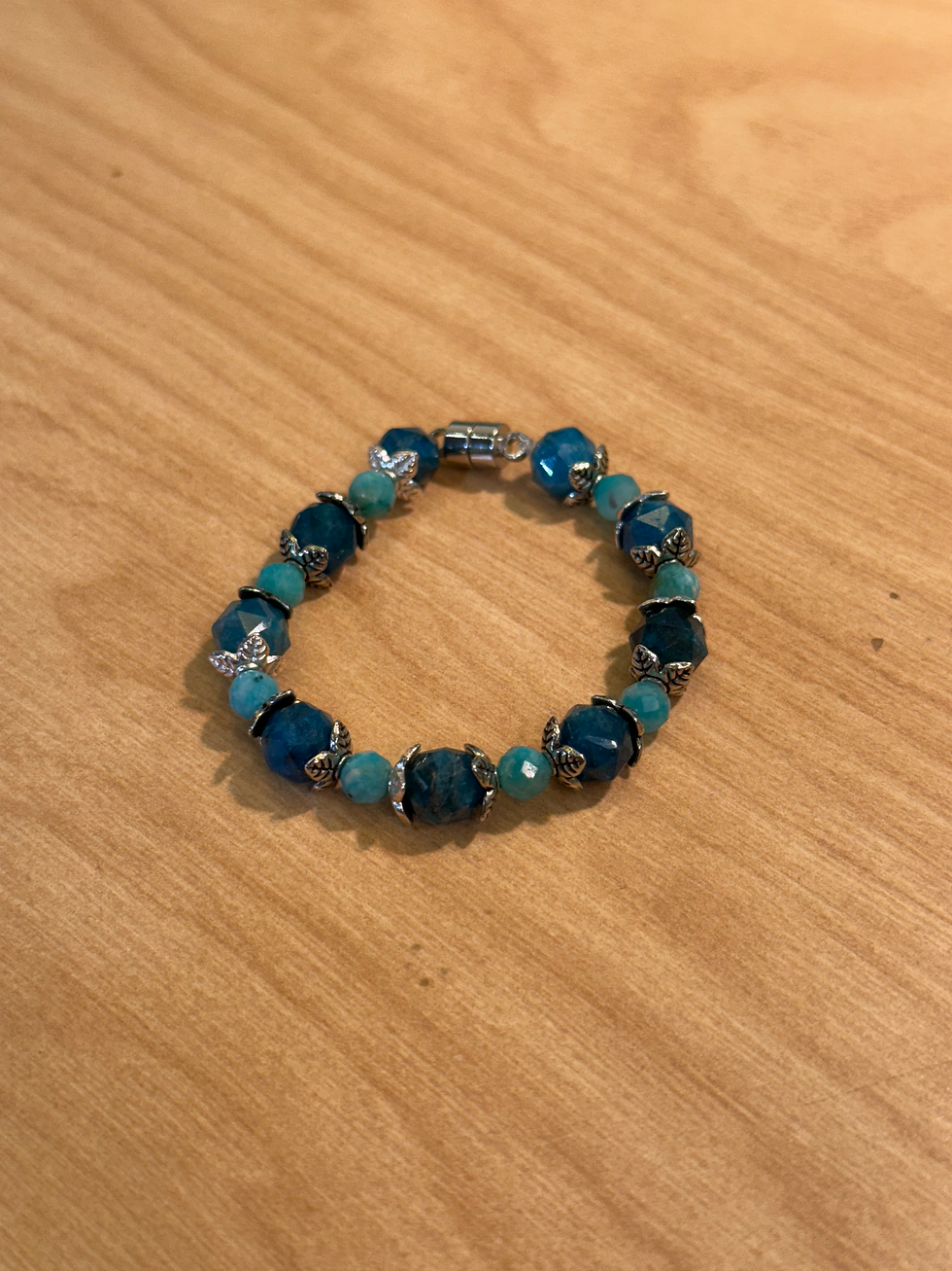 Thumbnail: Apatite & Amazonite w/ leaf charms Bearded Dragon Necklace 
